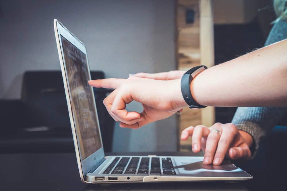 Analyse et correction d'erreurs SEO