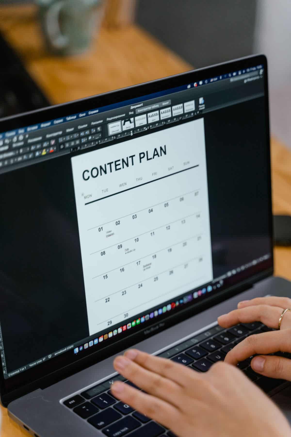 Contenu et visibilité avec intelligence artificielle